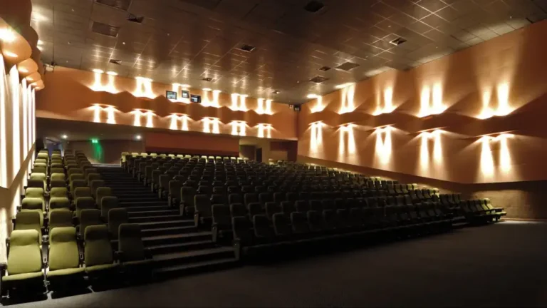 Hoyts Dot